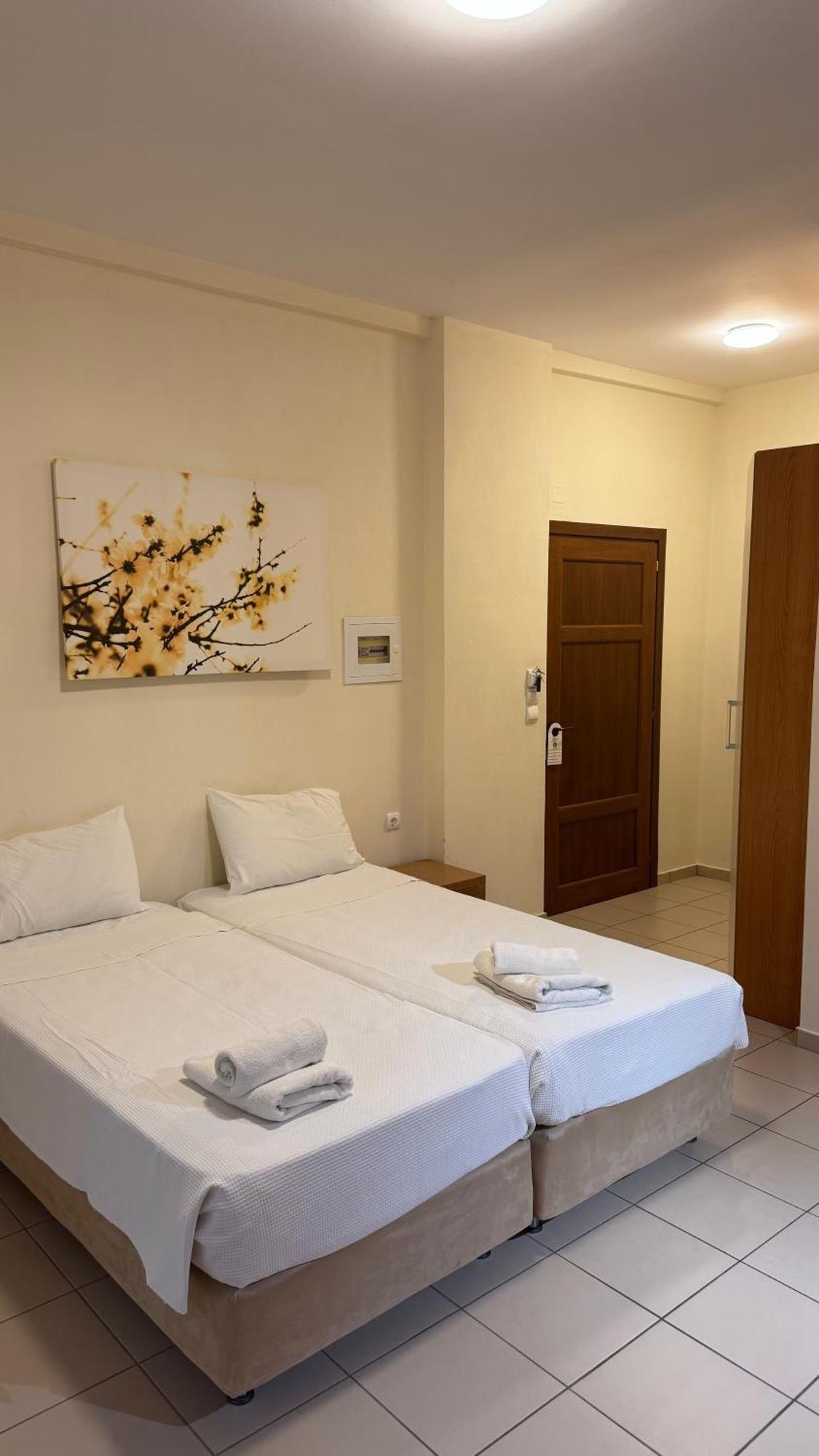 סיבוטה Chrisovalanto Hotel חדר תמונה