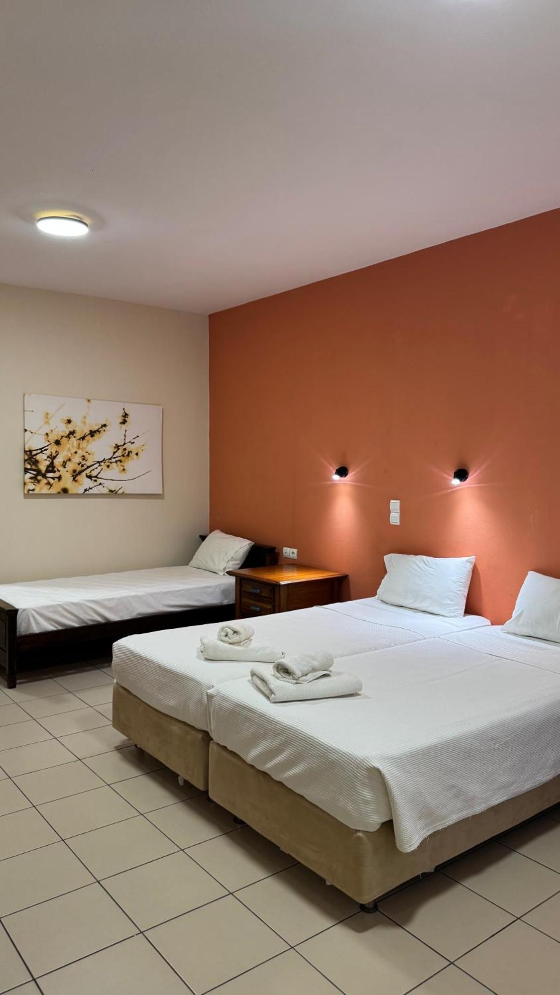 סיבוטה Chrisovalanto Hotel חדר תמונה