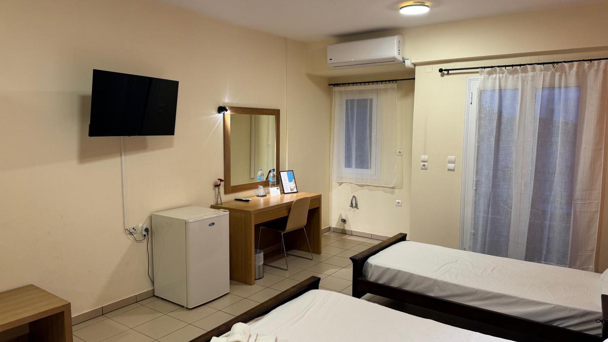 סיבוטה Chrisovalanto Hotel חדר תמונה