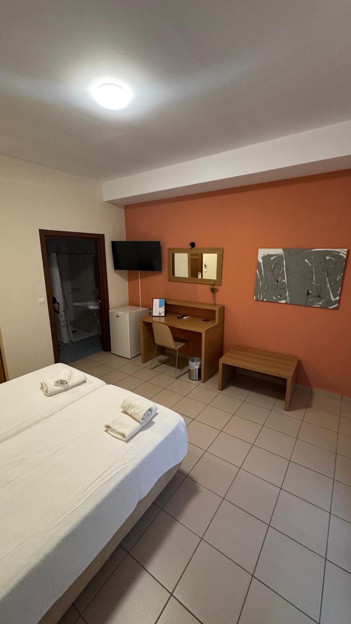 סיבוטה Chrisovalanto Hotel חדר תמונה