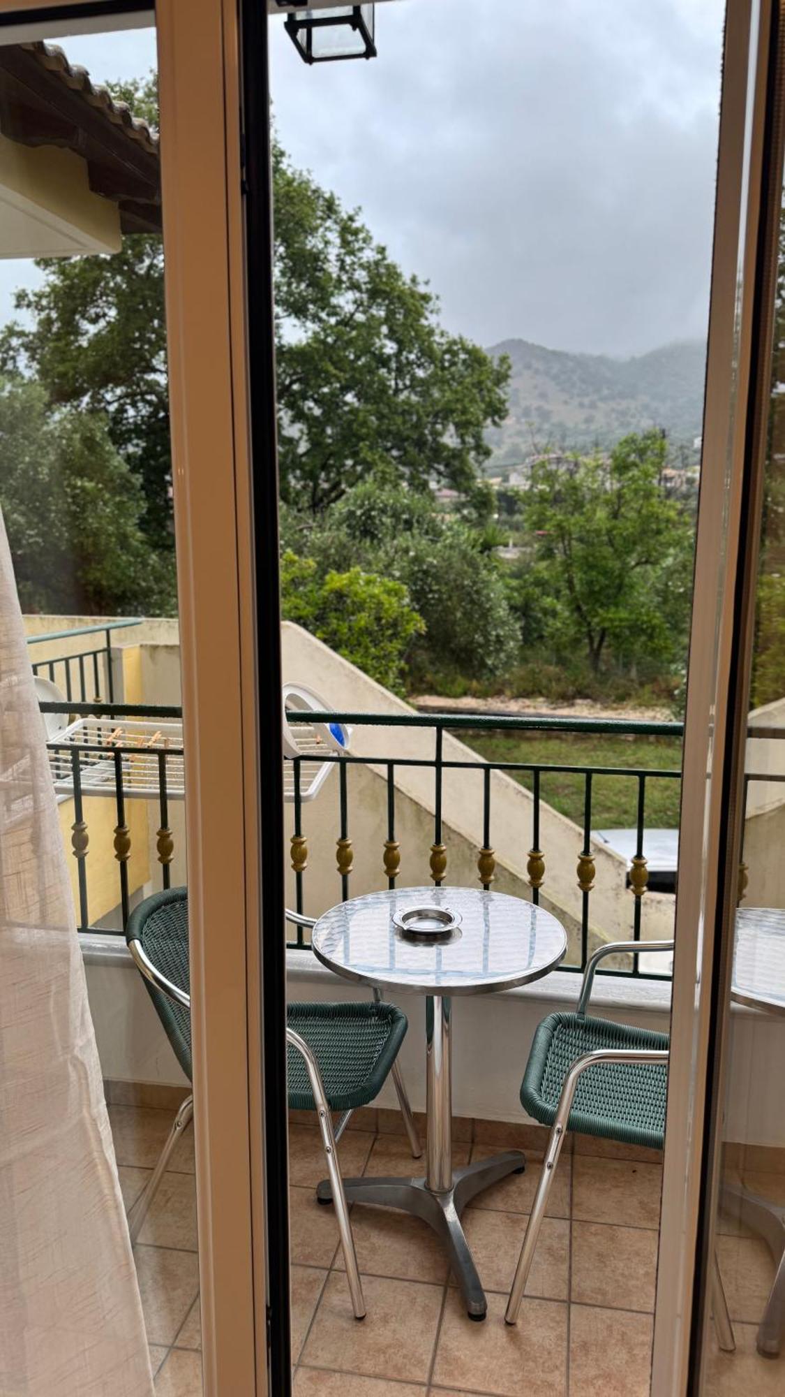 סיבוטה Chrisovalanto Hotel מראה חיצוני תמונה